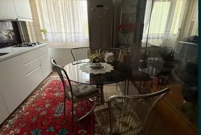 Iancului Metrou,Avrig,bloc reabilitat,balcon,geam la baie