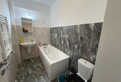 Apartament cu 2 camere semidecomandat, mobilat în Apărătorii Patriei - 4