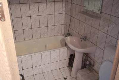 De vanzare apartament 3 camere,decomandat,et 4,aradul nou - 1