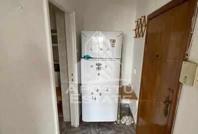 Apartament cu 3 camere semidecomandat, mobilat în Circumvalațiunii - 5