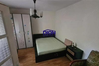 Central -Casa si teren in municipiul Calarasi--Grivita - 7