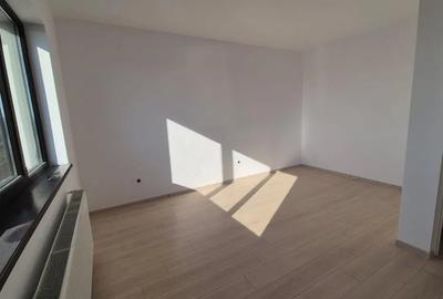 Casă individuală cu 5 camere cu Canalizare în Otopeni - 3