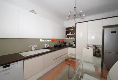Casă cu 4 camere cu Teren 241 Mp în Sânmartin - 2