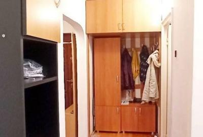 Apartament cu 3 camere decomandat în Burdea - 1