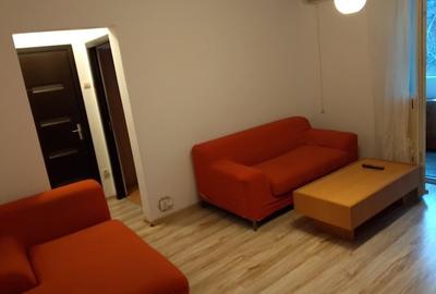 Apartament cu 3 camere semidecomandat, mobilat în Titan - 3
