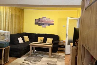Apartament cu 4 camere decomandat în Central - 2