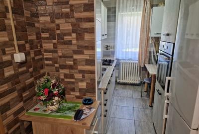 Apartament cu 2 camere nedecomandat în Micro 4 - 1