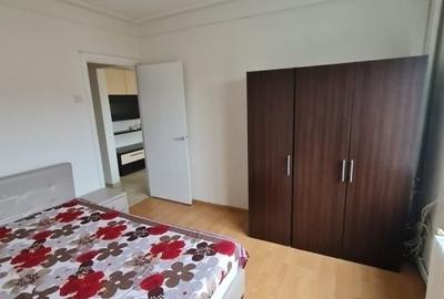 Apartament cu 3 camere semidecomandat în Milcov - 11