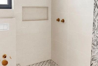 Casă cu 4 camere cu Teren 350 Mp în Rediu - 3