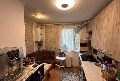 Titan Ozana 3 Camere Etaj 2 Centrala Proprie Instalatii Schimbate - 14