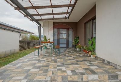 Casă cu 4 camere cu Teren 486 Mp în Cristian - 26