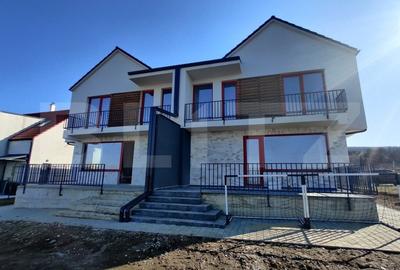 Casa unifamiliala 160 mp, 900 mp teren, zona linistita cu view, Gheorghieni