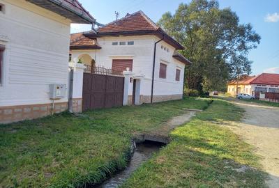 Casă individuală cu 3 camere cu Teren 4552 Mp în Voivodeni - 1