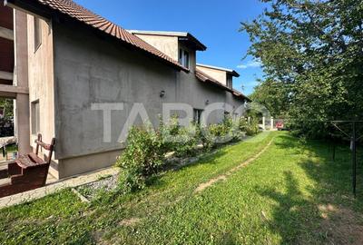Casa noua 3 camere 300 mp anexe teren liber 1550 mp Margineni - 4