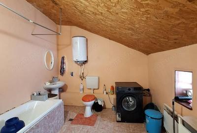 Casă cu 3 camere cu Canalizare în Aprozi - 1