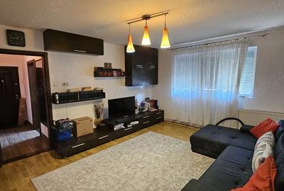 Apartament cu 2 camere semidecomandat în Micro 11 - 1