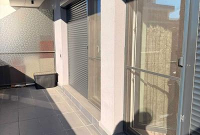 Apartament cu 2 camere decomandat în Tractorul - 8