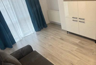 Garsonieră decomandată în Central - 1