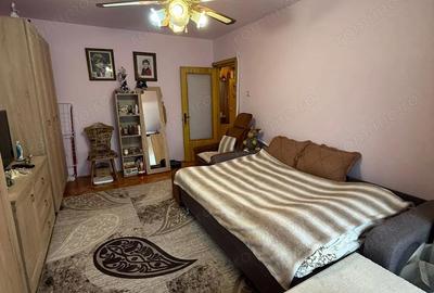 Apartament cu 2 camere decomandat în Girocului - 9