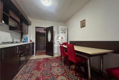 Apartament decoamndat cu 3 camere si 2 bai - Nicolina - 10