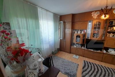 Apartament cu 2 camere, 52 mp, etaj 3, zona Decebal - 9
