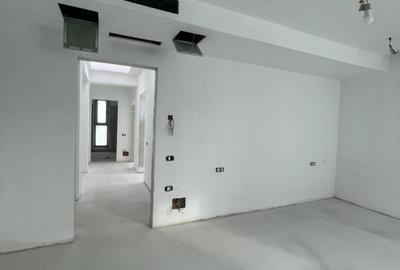 Casă individuală cu 5 camere cu Canalizare în Central - 2