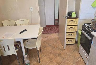 Vand apartament 3 camere decomandat in Deva. zona Lido (Casa de Pensii), etaj 2, bloc de 4 etaje - 12