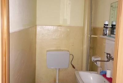 Apartament cu 3 camere decomandat, mobilat în UTA - 2