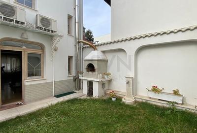 Casă individuală cu 8 camere cu Canalizare în Floreasca - 2