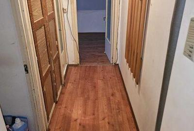 Apartament cu 3 camere semidecomandat în Central - 2