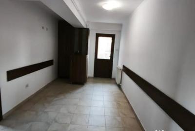 Spațiu comercial, de 50 mp, în Central - 1