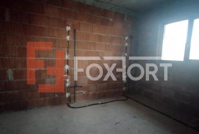 Duplex 5 camere, Becicherecu Mic - Garaj, terasa, Interior la Rosu - 17