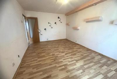 Apartament cu 3 camere decomandat în Central - 11