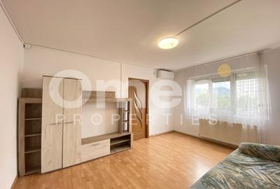 Apartament cu 2 camere, mobilat în Central