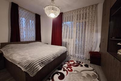 Apartament cu 3 camere semidecomandat, mobilat în Florești - 1