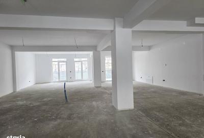 Spațiu comercial, de 244 mp, în Nufărul - 7