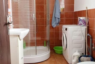 Apartament cu 2 camere decomandat în Între Lacuri