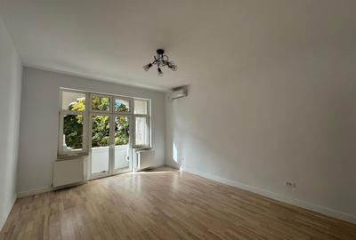 Casă individuală cu 10 camere cu Canalizare în Dorobanți - 2