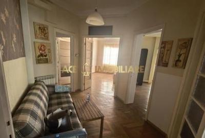 Apartament cu 4 camere decomandat în Unirii - 4