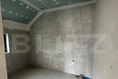 Casă cu 4 camere cu Teren 380 Mp în Central - 2