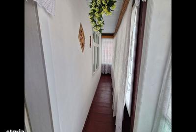 Casă cu 4 camere cu Teren 2676 Mp în Central - 8