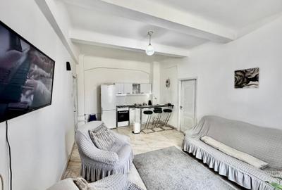 Apartament cu 3 camere semidecomandat în P-ța Unirii - 3