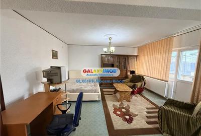 Garsonieră decomandată în Democrației - 3