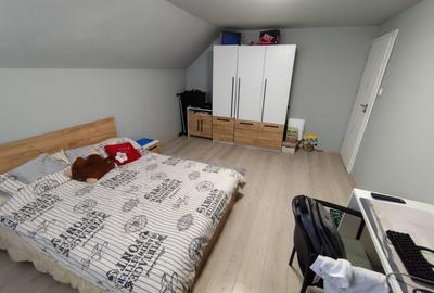 Casă individuală cu 5 camere cu Canalizare în Central - 4