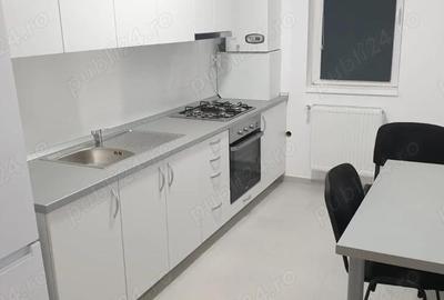 Inchiriez apartament superb + curte si parcare metrou Berceni - 1