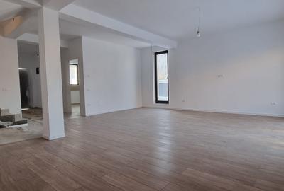 Casă individuală cu 4 camere cu Canalizare în Prelungirea Ghencea - 2