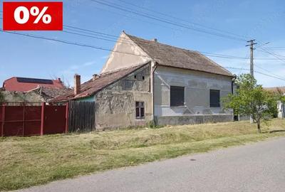 Casă cu 3 camere cu Teren 1527 Mp în Nădlac - 2