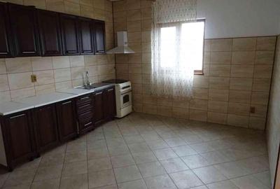 Casă individuală cu 5 camere cu Canalizare în Centură - 11