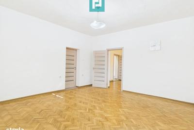 Spațiu comercial, de 74 mp, în Complex Studențesc - 4