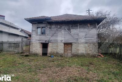 Teren de 1000 mp, în Izvoarele - 11